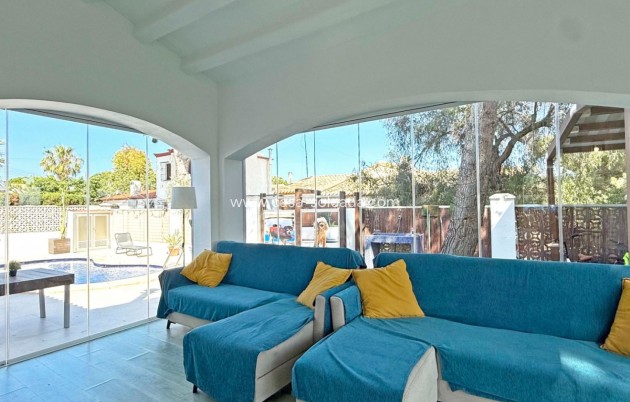 Resale - Villa - Orihuela Costa - Punta Prima