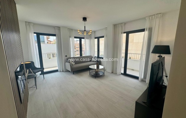 Resale - Apartment / flat - Torrevieja - Costa Blanca