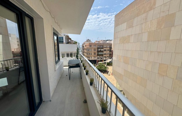 Resale - Apartment / flat - Torrevieja - Costa Blanca