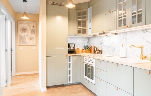 Resale - Apartment / flat - Torrevieja - Costa Blanca