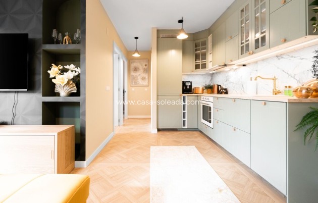 Resale - Apartment / flat - Torrevieja - Costa Blanca