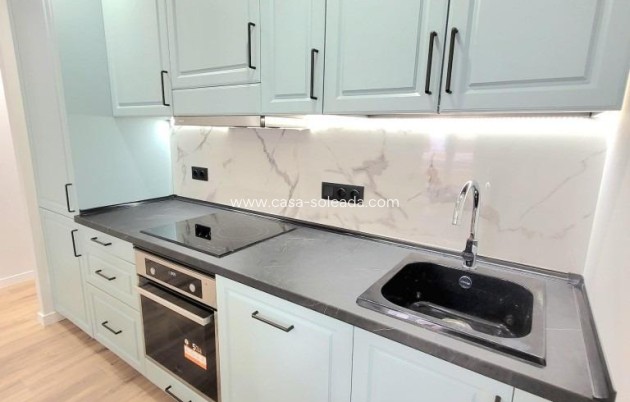 Wiederverkauf - Wohnung - Torrevieja - Playa del Cura