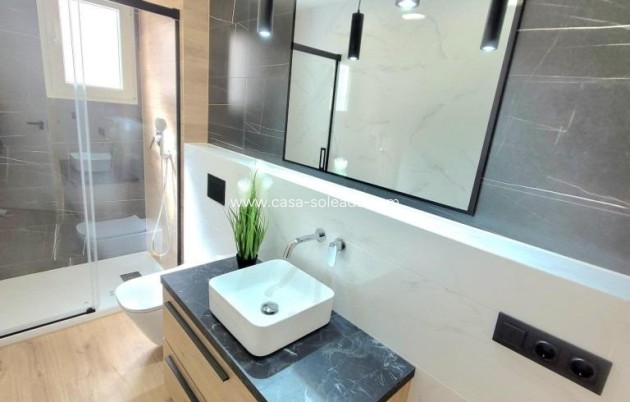 Wiederverkauf - Wohnung - Torrevieja - Playa del Cura