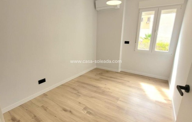 Wiederverkauf - Wohnung - Torrevieja - Playa del Cura