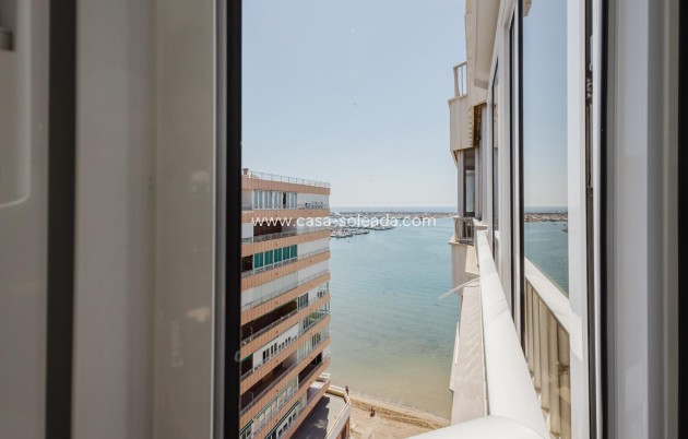 Resale - Apartment / flat - Torrevieja - Acequion