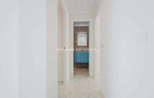 Resale - Apartment / flat - Torrevieja - Acequion