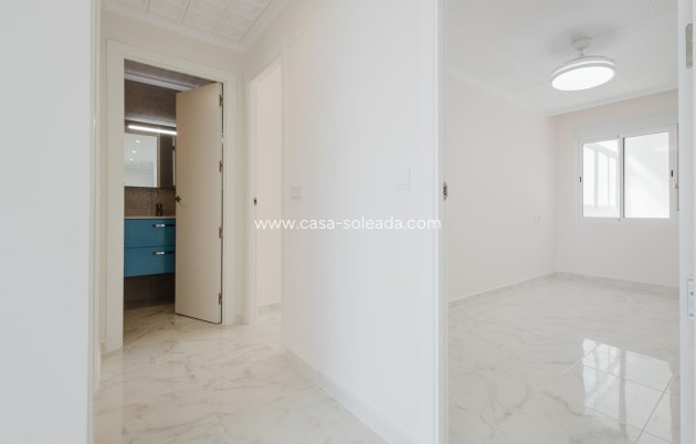 Resale - Apartment / flat - Torrevieja - Acequion