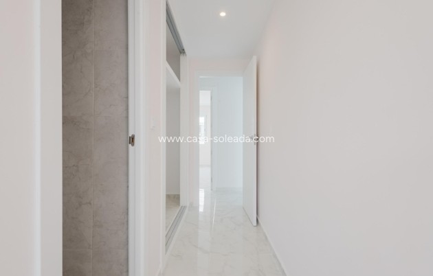 Resale - Apartment / flat - Torrevieja - Acequion