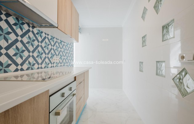 Resale - Apartment / flat - Torrevieja - Acequion