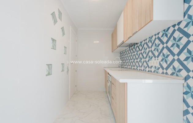 Resale - Apartment / flat - Torrevieja - Acequion
