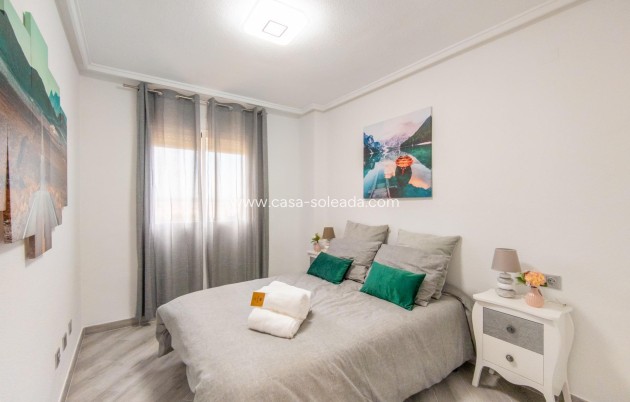 Reventa - Apartamento / piso - Torrevieja - Center
