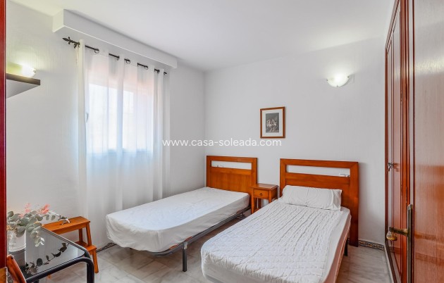 Resale - Apartment / flat - Torrevieja - Los Frutales