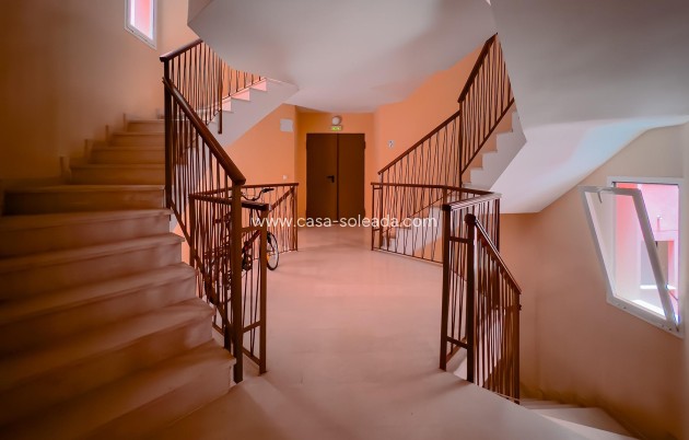 Resale - Apartment / flat - Torrevieja - Los Frutales