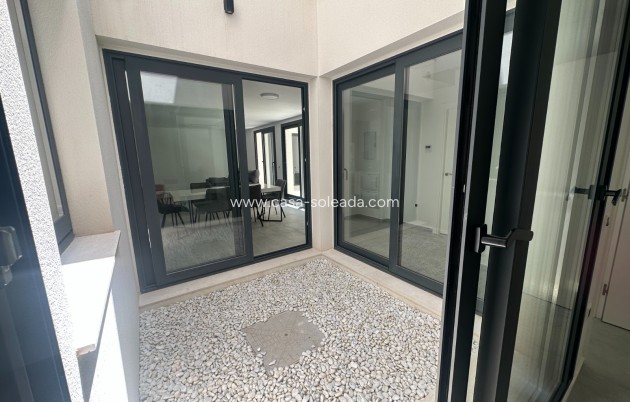 Resale - Villa - San Miguel de Salinas - Inland