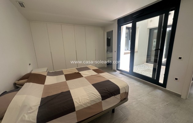Resale - Villa - San Miguel de Salinas - Inland