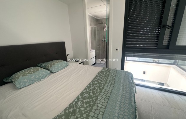 Resale - Villa - San Miguel de Salinas - Inland
