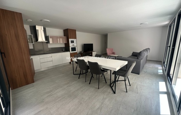 Resale - Villa - San Miguel de Salinas - Inland