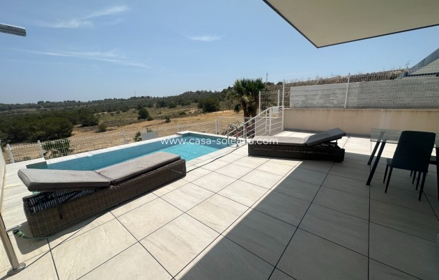 Resale - Villa - San Miguel de Salinas - Inland