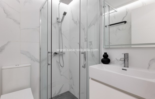 Resale - Apartment / flat - La Mata - Costa Blanca