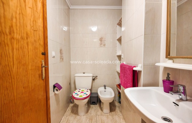 Resale - Apartment / flat - Torrevieja - Costa Blanca