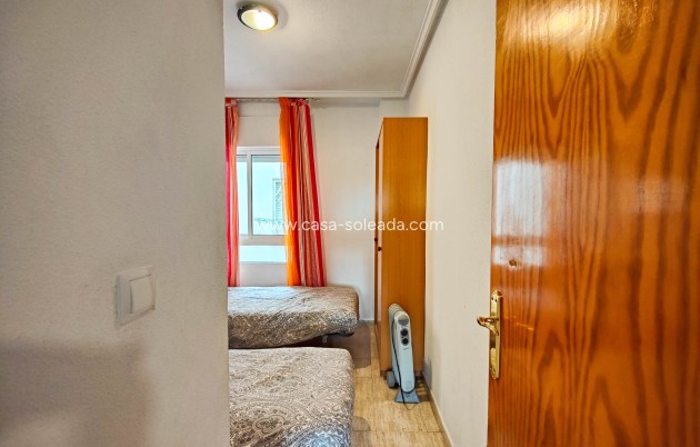 Resale - Apartment / flat - Torrevieja - Costa Blanca
