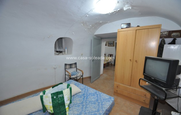 Resale - Country Property/Finca - Pinoso - Inland