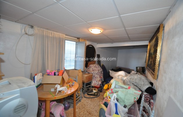 Resale - Country Property/Finca - Pinoso - Inland