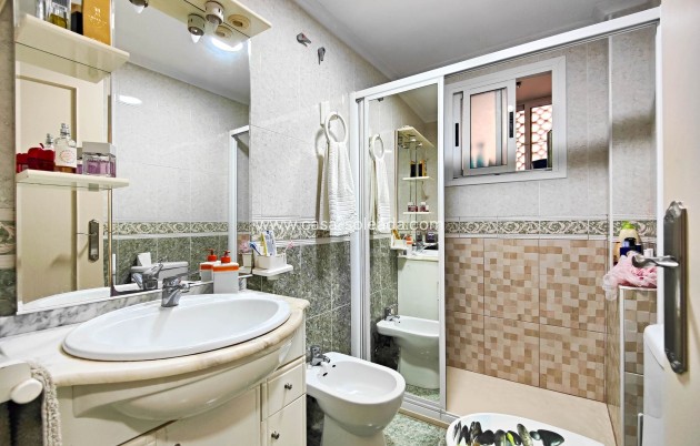 Reventa - Apartamento / piso - Torrevieja - Costa Blanca