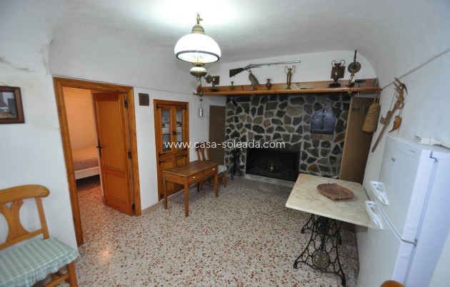 Resale - Country Property/Finca - Pinoso - Inland