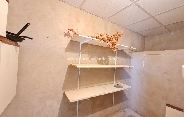 Resale - Country Property/Finca - Pinoso - Inland