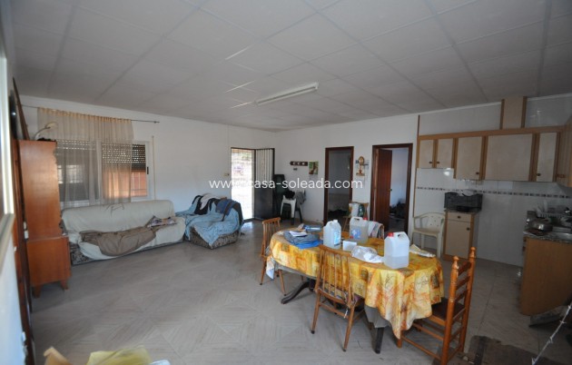 Resale - Country Property/Finca - Pinoso - Inland