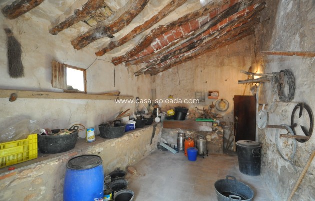 Resale - Country Property/Finca - Pinoso - Inland