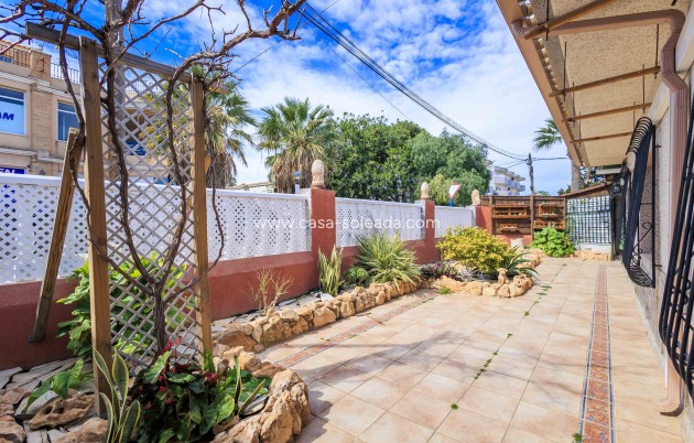 Revente - Villa - Orihuela Costa - Costa Blanca