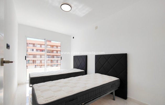 Resale - Apartment / flat - Orihuela Costa - Costa Blanca