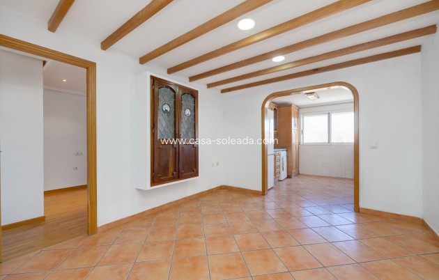Resale - Apartment / flat - Torrevieja - Costa Blanca