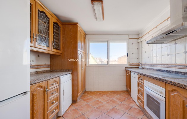 Resale - Apartment / flat - Torrevieja - Costa Blanca