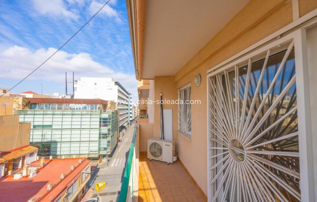 Resale - Apartment / flat - Torrevieja - Costa Blanca