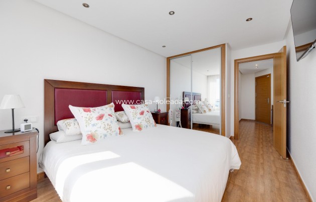 Resale - Apartment / flat - Torrevieja - Costa Blanca