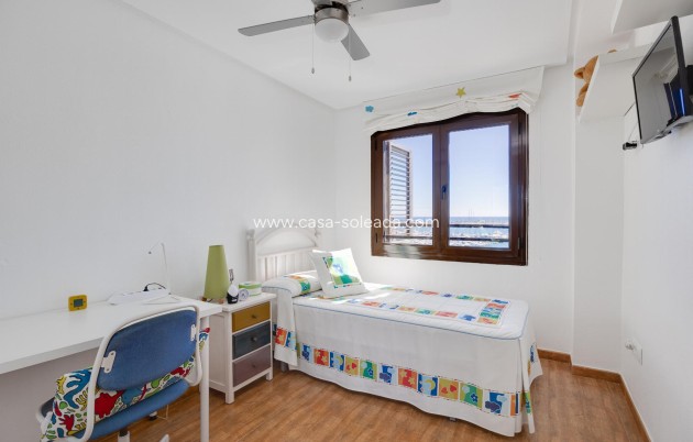 Resale - Apartment / flat - Torrevieja - Costa Blanca
