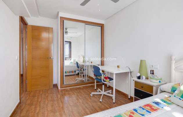 Resale - Apartment / flat - Torrevieja - Costa Blanca