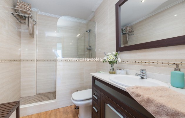 Resale - Apartment / flat - Torrevieja - Costa Blanca