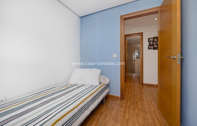 Resale - Apartment / flat - Torrevieja - Costa Blanca