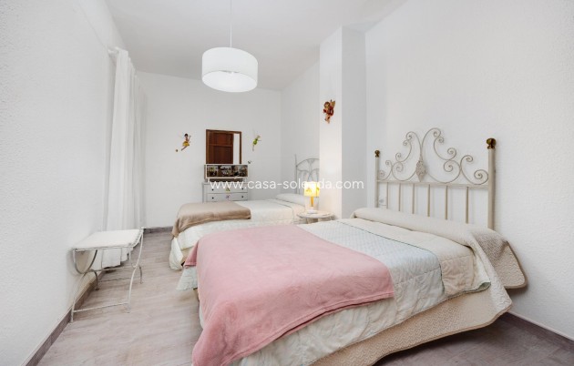 Resale - Apartment / flat - Torrevieja - Costa Blanca