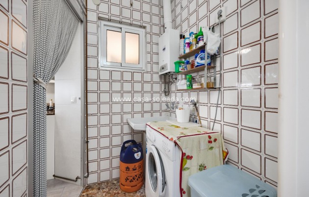 Resale - Apartment / flat - Torrevieja - Costa Blanca