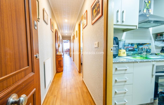 Resale - Apartment / flat - Torrevieja - Costa Blanca