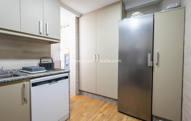 Resale - Apartment / flat - Torrevieja - Costa Blanca