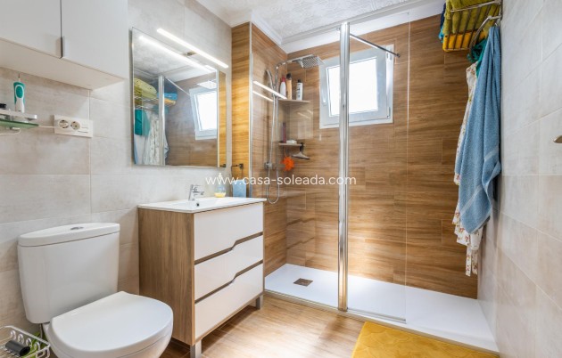 Resale - Apartment / flat - Torrevieja - Costa Blanca