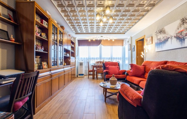 Resale - Apartment / flat - Torrevieja - Costa Blanca