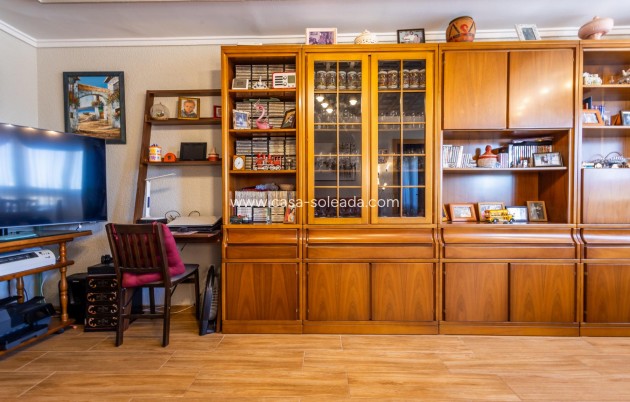Resale - Apartment / flat - Torrevieja - Costa Blanca
