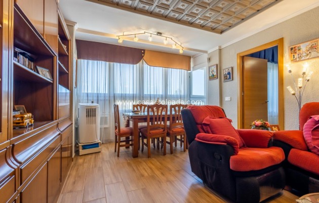 Resale - Apartment / flat - Torrevieja - Costa Blanca